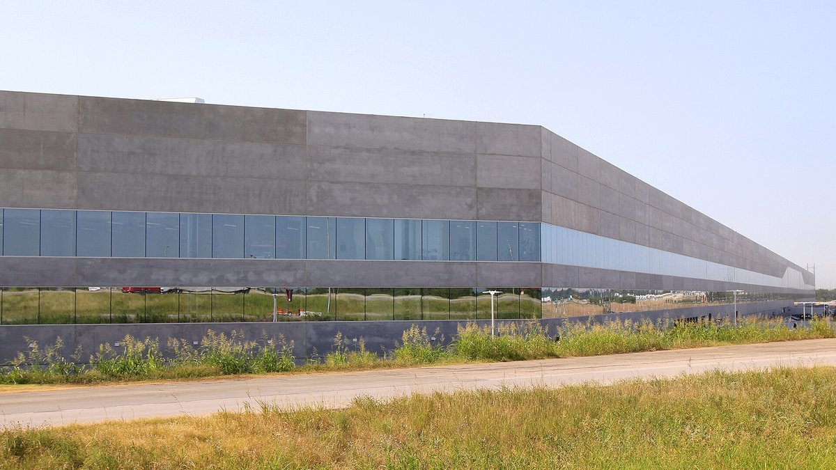 Tesla Gigafactory Texas in Austin Tesla Gigafactory Texas in Austin, Standort von Cybercab-Produktion und Megafactory